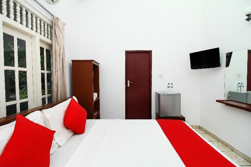 Oyo 347 Hotel Empryean Katunayaka Exterior foto